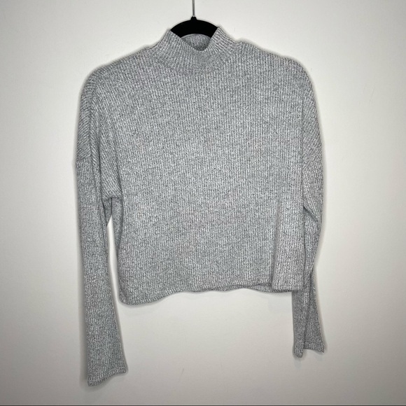 Hacci gray mock neck sweater size XS - Picture 2 of 7